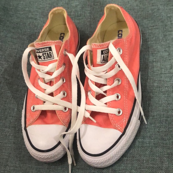 BRAND NEW PEACHY CONVERSE (carnival pink) - Picture 2 of 5